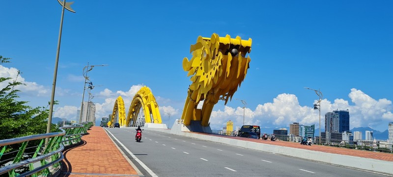 Nam Rong ke chuyen cau Rong o Da Nang-Hinh-3