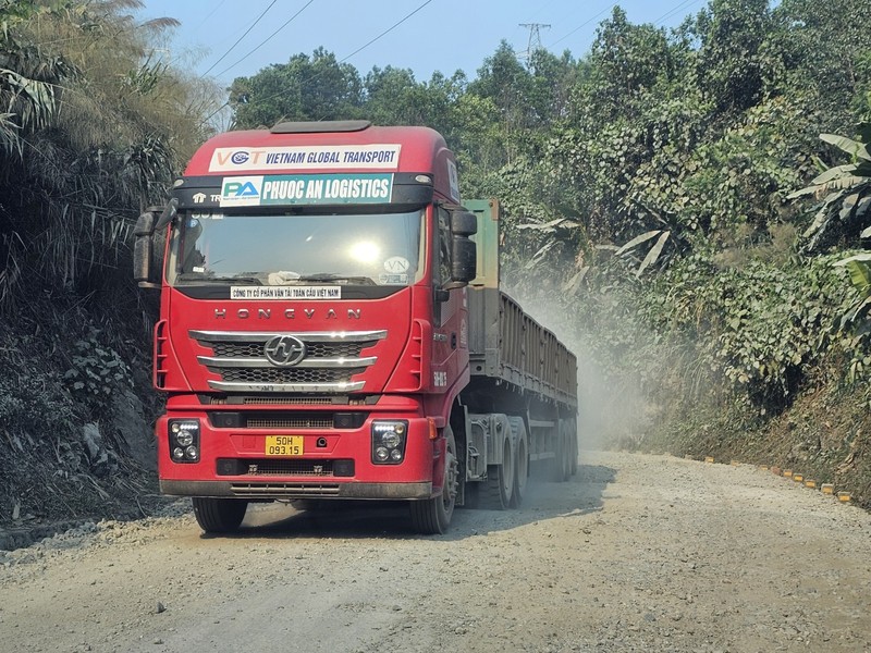 Can canh Quoc lo 14D di cua khau quoc te nat nhu duong lang-Hinh-13