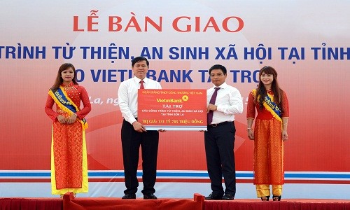 Loi nhuan Vietinbank dan dau he thong ngan hang-Hinh-2