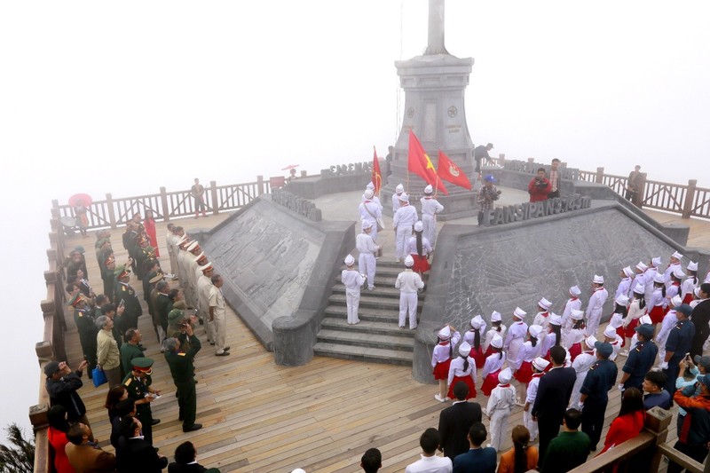 Tu hao duoc du Le thuong co o Fansipan-Hinh-6