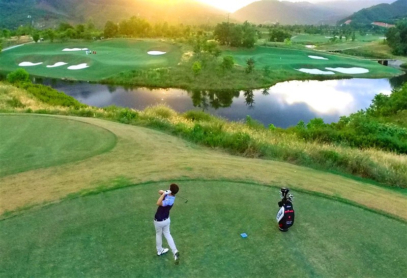 Ba Na Hills Golf Club gianh giai “San Golf moi tot nhat Viet Nam“-Hinh-2