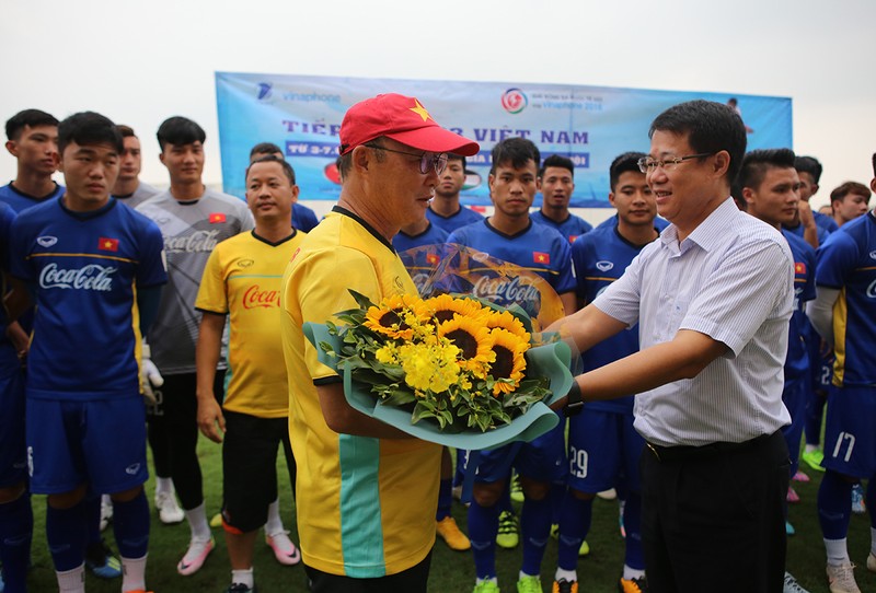 Mon qua bat ngo danh cho U23 Viet Nam truoc them giai dau-Hinh-3