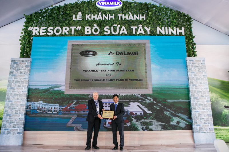 “Resort” bo sua Vinamilk Tay Ninh ngoi nha ly tuong cua nhung co bo hanh phuc-Hinh-16