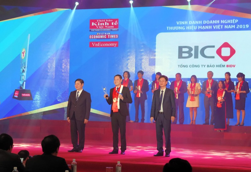 BIC lan thu 9 duoc vinh danh trong Top 100 Thuong hieu manh Viet Nam