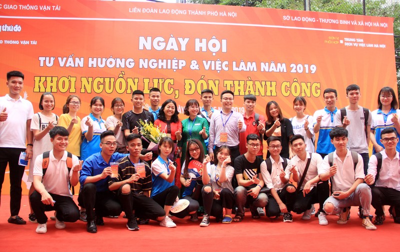 Ngay hoi Huong nghiep va Viec lam nam 2019: “Khoi nguon luc, don thanh cong”-Hinh-5