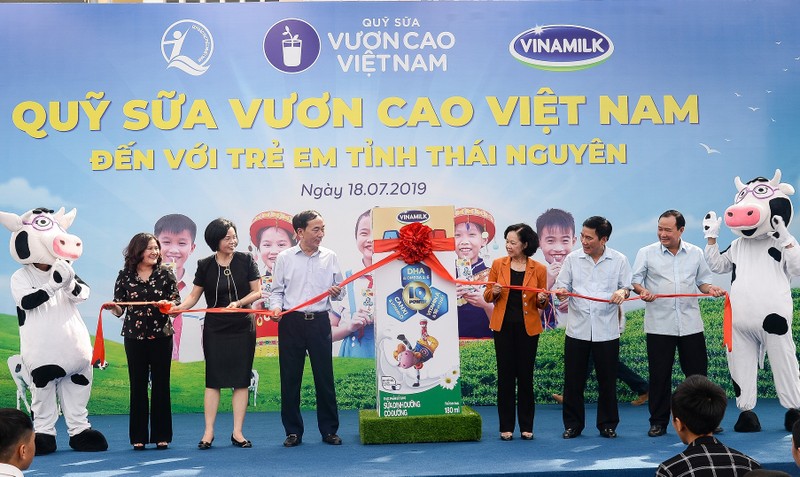 Quy sua vuon cao Viet Nam va Vinamilk chung tay vi tre em Thai Nguyen-Hinh-5