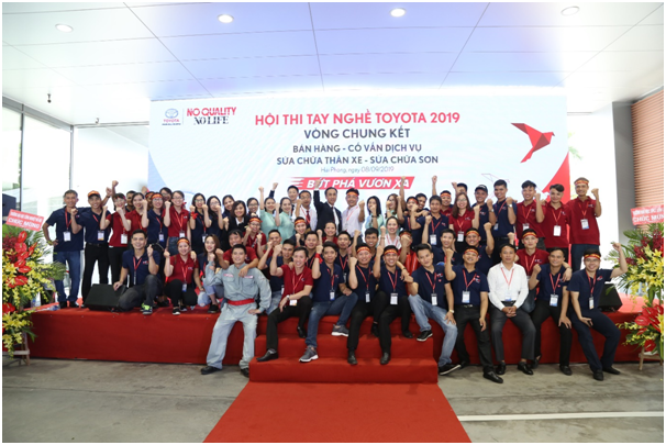 Thi sinh hao hung tham gia Chung ket Hoi thi tay nghe Toyota 2019-Hinh-2