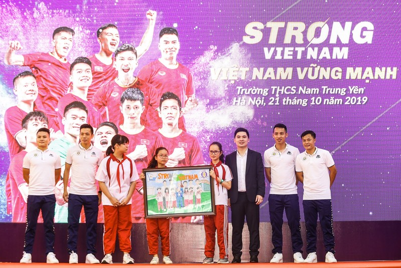 Strong Vietnam - Hanh trinh cua uoc mo va niem tin