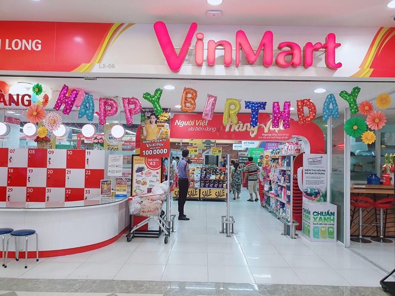 VinMart &VinMart+ nhon nhip, ruc ro truoc ngay tron 5 tuoi