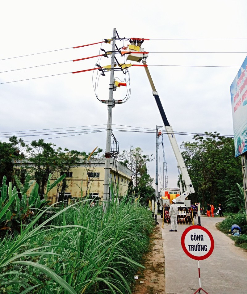 EVNHANOI ung dung cong nghe sua chua dien nong