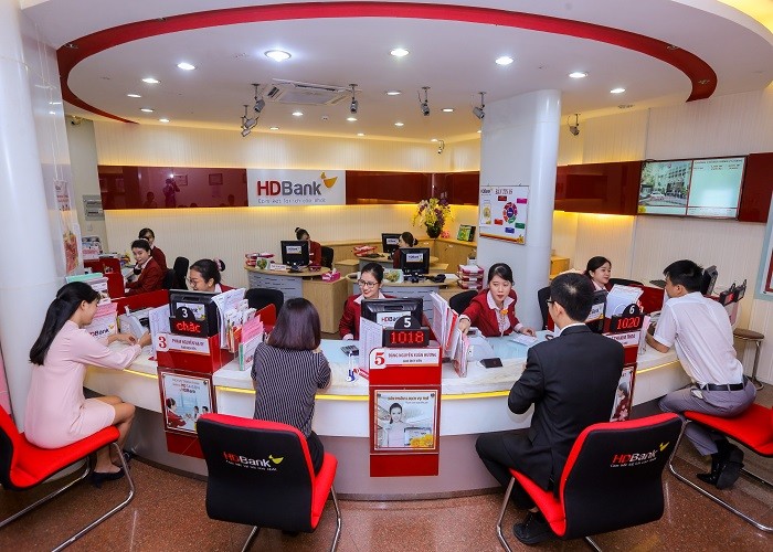 HDBank vua nhan giai “Ngan hang Noi dia tot nhat Viet Nam”-Hinh-2