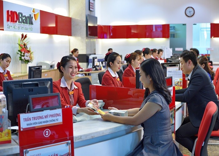 HDBank vua nhan giai “Ngan hang Noi dia tot nhat Viet Nam”