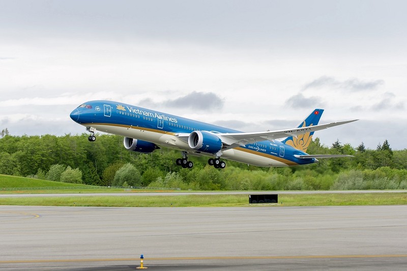 Vietnam Airlines va Vinpearl chung tay tri an luc luong y te tuyen dau-Hinh-2