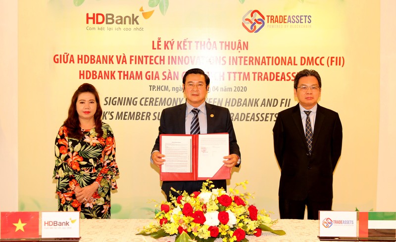 HDBank tien phong ung dung so hoa trong hoat dong ngan hang dai ly