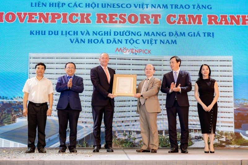 Cam Ranh: Movenpick Resort va Radisson Blu Resort duoc cong nhan 5 sao-Hinh-5