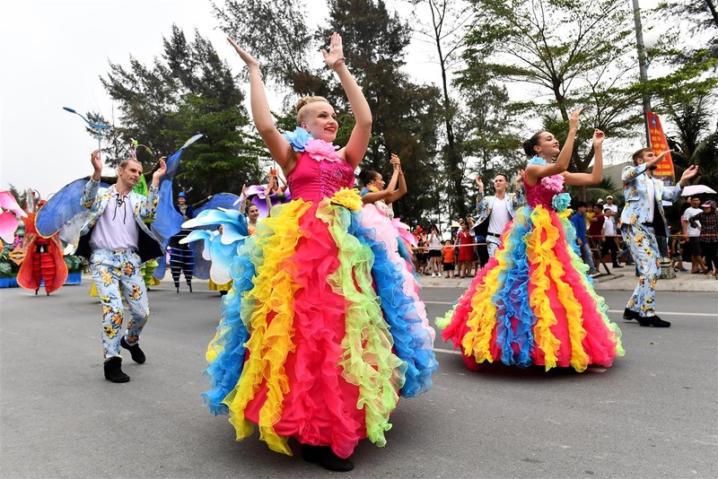 Thanh Hoa to chuc carnival duong pho don mua du lich bien 2020-Hinh-4