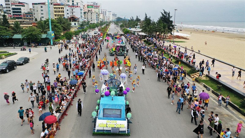 Thanh Hoa to chuc carnival duong pho don mua du lich bien 2020