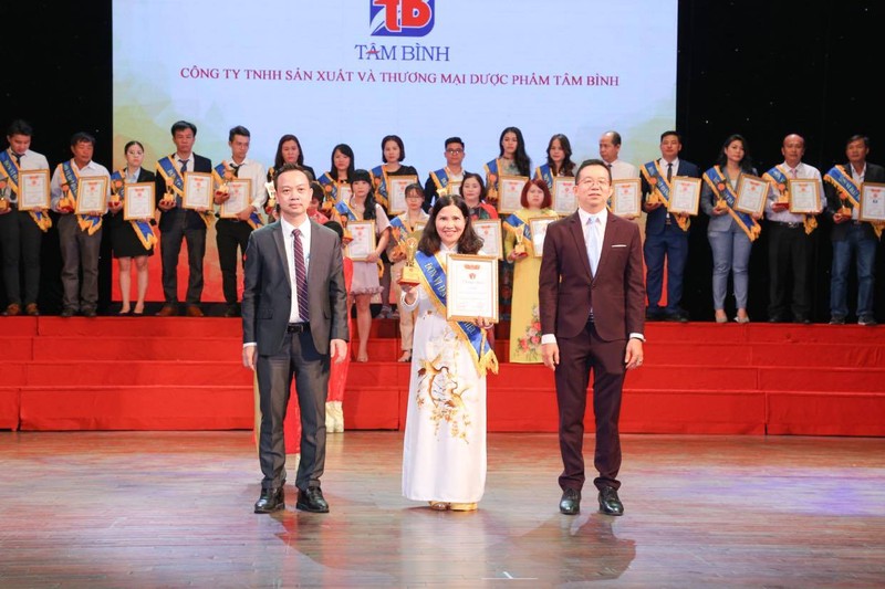 Top 10 thuong hieu manh quoc gia 2020 goi ten Duoc pham Tam Binh