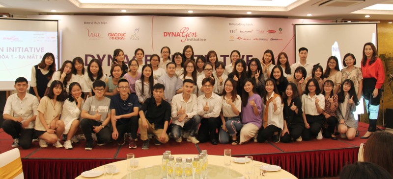 Chinh thuc ra mat sinh vien DynaGen Initiative khoa II