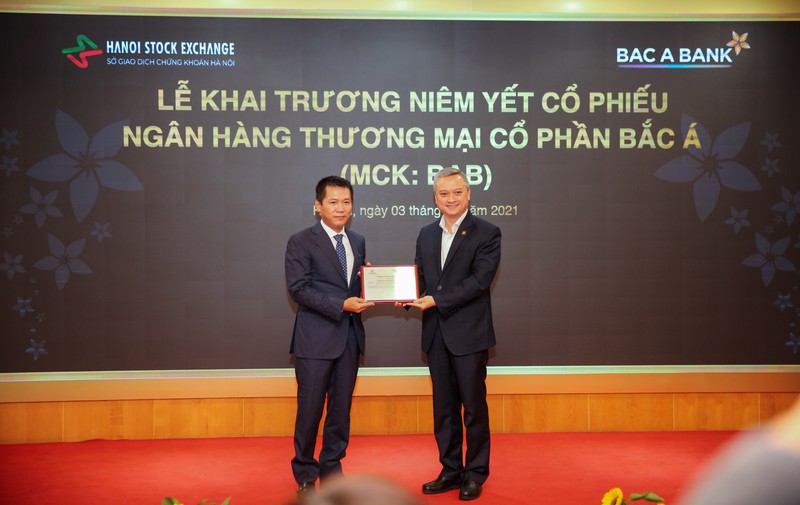 BAC A BANK chinh thuc niem yet co phieu tren san HNX-Hinh-2