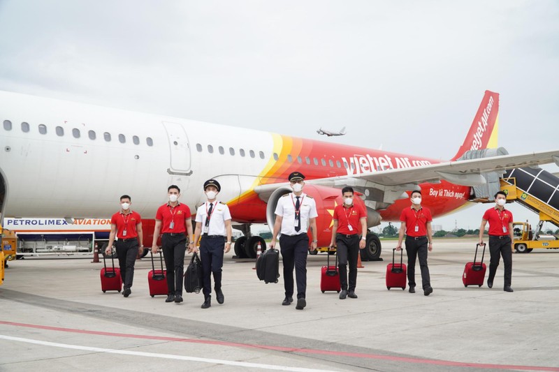 Co hen voi bau troi, nhan voucher bay muon noi cung Vietjet-Hinh-3