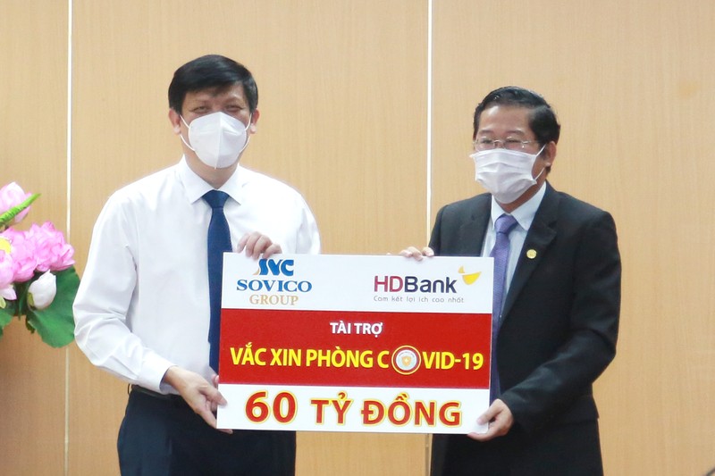 Sovico Group va HDbank ung ho 60 ty cho chuong trinh Vaccine phong ngua COVID-19