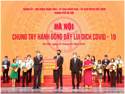 Tan Hoang Minh ung ho 20 ty, quyet tam cung Ha Noi day lui dich COVID-19-Hinh-2