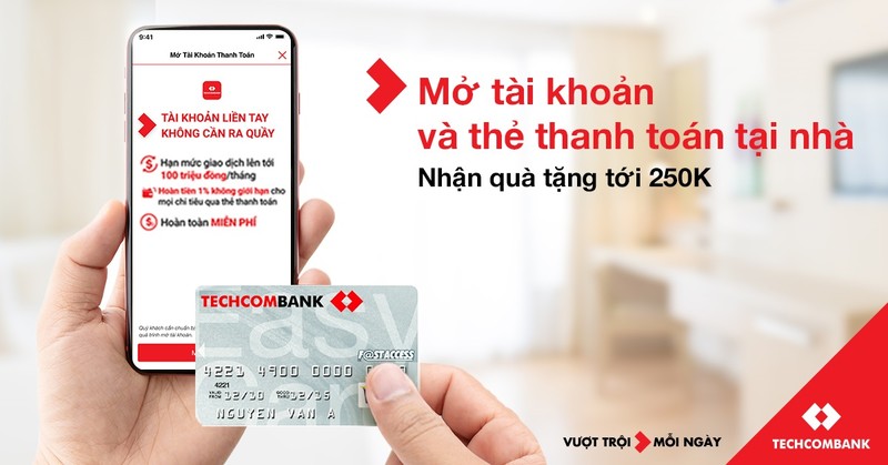 Techcombank dan dau xu huong thanh toan phi tien mat