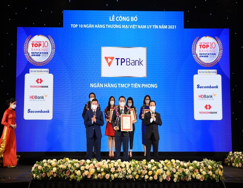 Vinh danh TPBank trong Top 10 ngan hang thuong mai Viet Nam uy tin