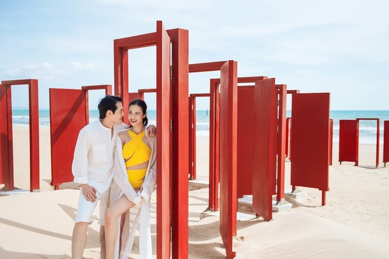 Dong Nhi – Ong Cao Thang tan huong ky nghi tai NovaWorld Phan Thiet-Hinh-2