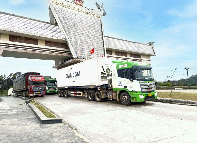 Giai phap Logistics qua cua khau quoc te Nam Giang cho doanh  nghiep Viet, Lao-Hinh-3