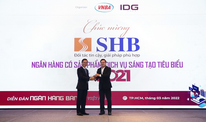 SHB tiep tuc thang lon trong le trao giai Ngan hang Viet Nam tieu bieu 2021-Hinh-2