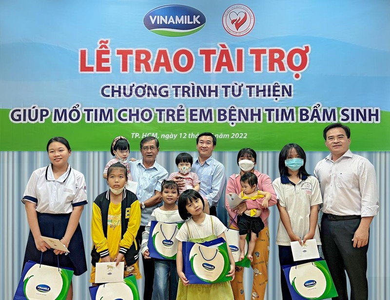 Vinamilk tiep tuc ung ho Hoi Bao tro Benh nhan ngheo TP.HCM-Hinh-3