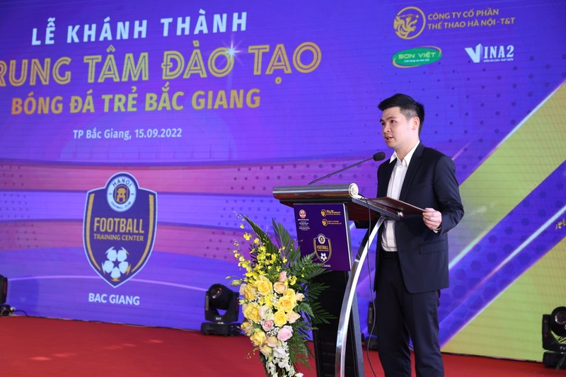 Hanoi FC khanh thanh trung tam dao tao bong da tre tai Tinh Bac Giang-Hinh-2