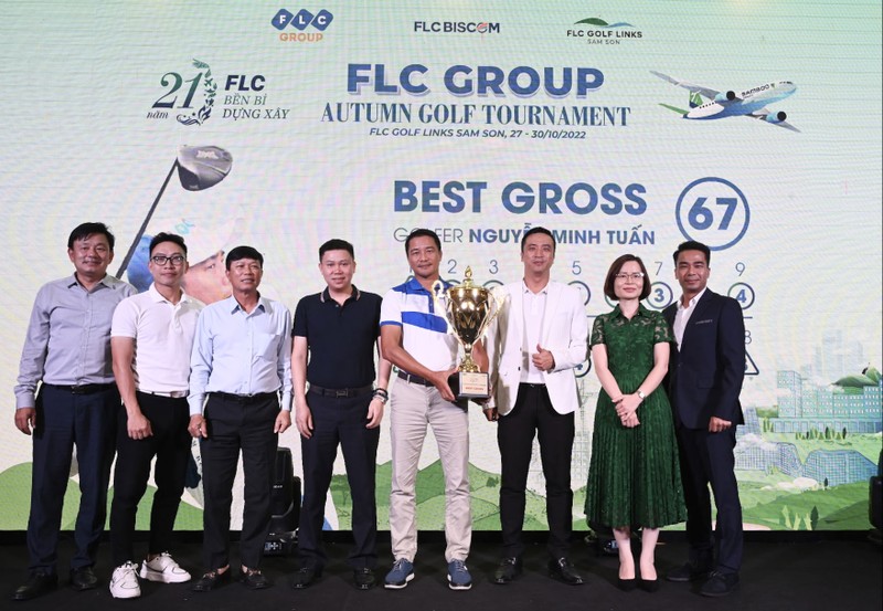 Golfer Nguyen Minh Tuan lap ky luc 67 gay, len ngoi vo dich FLC Group Autumn Golf Tournament-Hinh-2