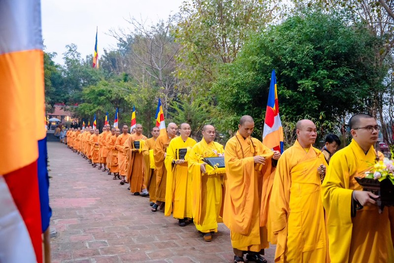 Chiem nguong ve dep cua khu du lich tam linh - sinh thai Tay Yen Tu-Hinh-10