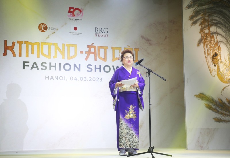 Nhung sac mau van hoa an tuong tai Kimono – Aodai Fashion Show-Hinh-2