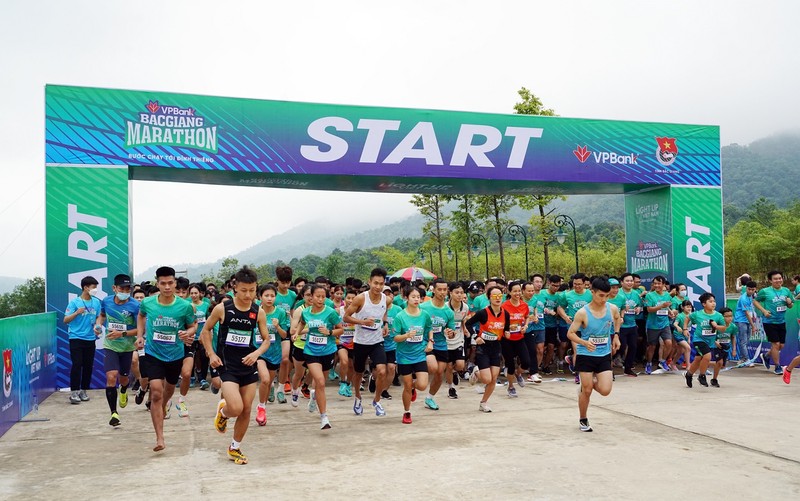 Vi sao VPBank Hanoi International Marathon “gay sot” voi cong dong chay bo?