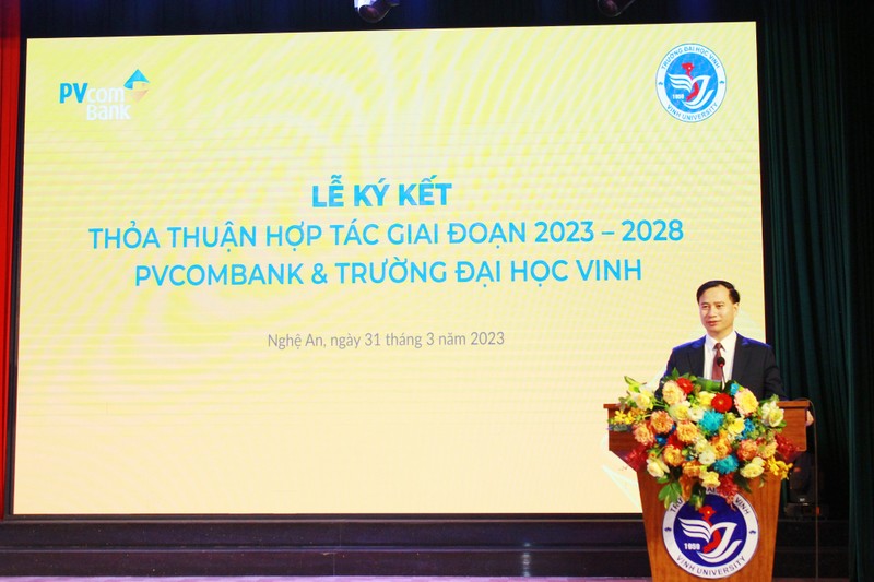 PVcomBank ky thoa thuan hop tac toan dien voi truong Dai hoc Vinh-Hinh-2