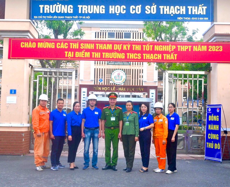 Cong an, PCCC, dien luc, thanh nien tinh nguyen... tham gia ho tro ky thi tot nghiep THPT 2023