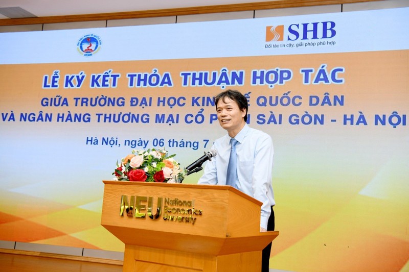 SHB tang cuong hop tac voi Dai hoc Kinh te Quoc Dan-Hinh-2