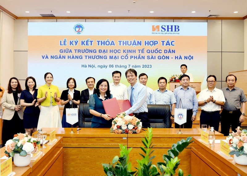 SHB tang cuong hop tac voi Dai hoc Kinh te Quoc Dan-Hinh-4