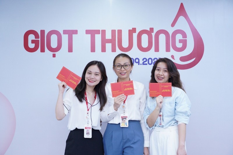 Nguoi TNG Holdings Vietnam mang “giot thuong” gui vao ngan hang mau-Hinh-6