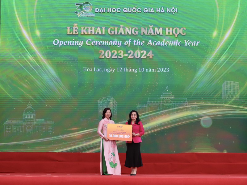 SHB tang cuong dong hanh, ho tro sinh vien Dai hoc Quoc gia Ha Noi