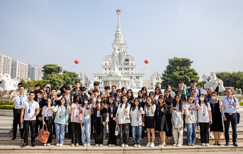 Hon 4.000 phu huynh, hoc sinh tham du Ngay hoi Trai nghiem VinUni Open Day