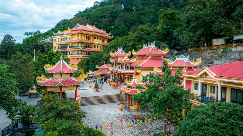 Khởi động chiến dịch Ngày Xanh Núi Bà: Phật tử chung tay làm sạch Núi Bà Đen - Hình 2 Khoi dong chien dich Ngay Xanh Nui Ba: Phat tu chung tay lam sach Nui Ba Den-Hinh-2
