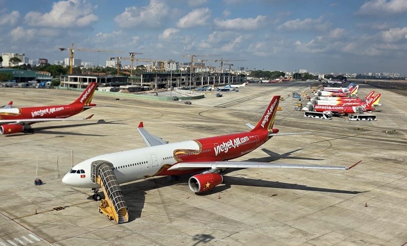 Chao ngay doi 5/5, Vietjet tung hang trieu ve bay giam den 55%