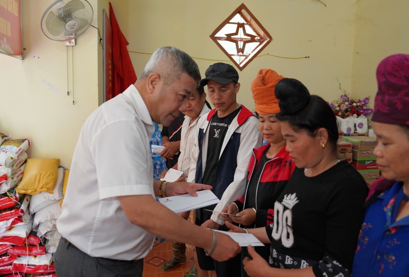 Petrovietnam ho tro Son La va Dien Bien khac phuc hau qua mua lu