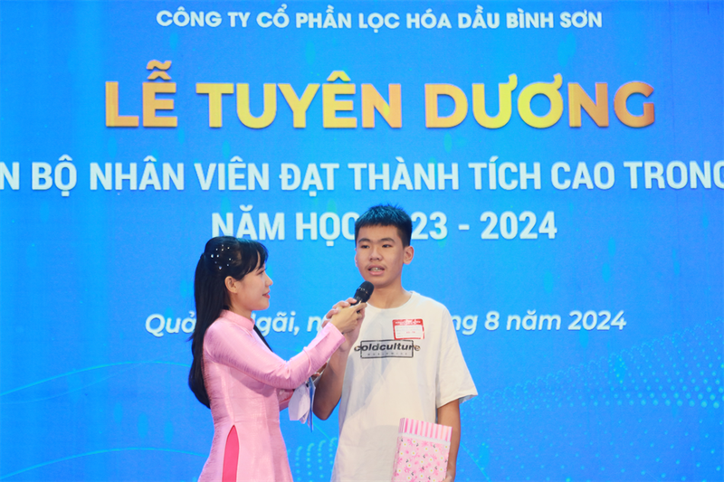 BSR to chuc tuyen duong con cua CBCNV co thanh tich cao trong hoc tap-Hinh-2