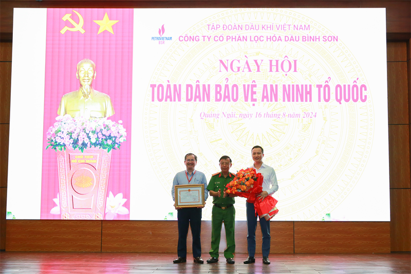 BSR to chuc chuong trinh “Ngay hoi toan dan bao ve an ninh To quoc”-Hinh-3